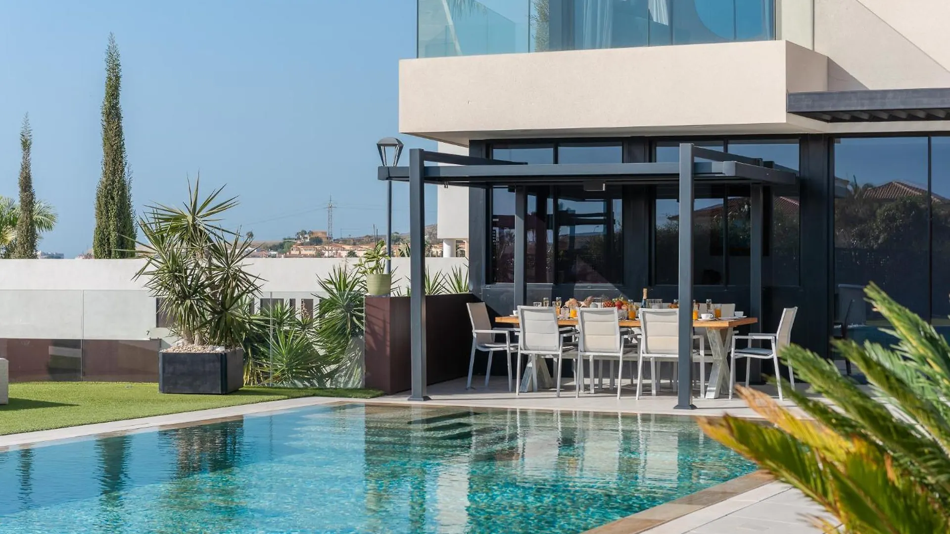 אדחה Karat Villa Serendibida