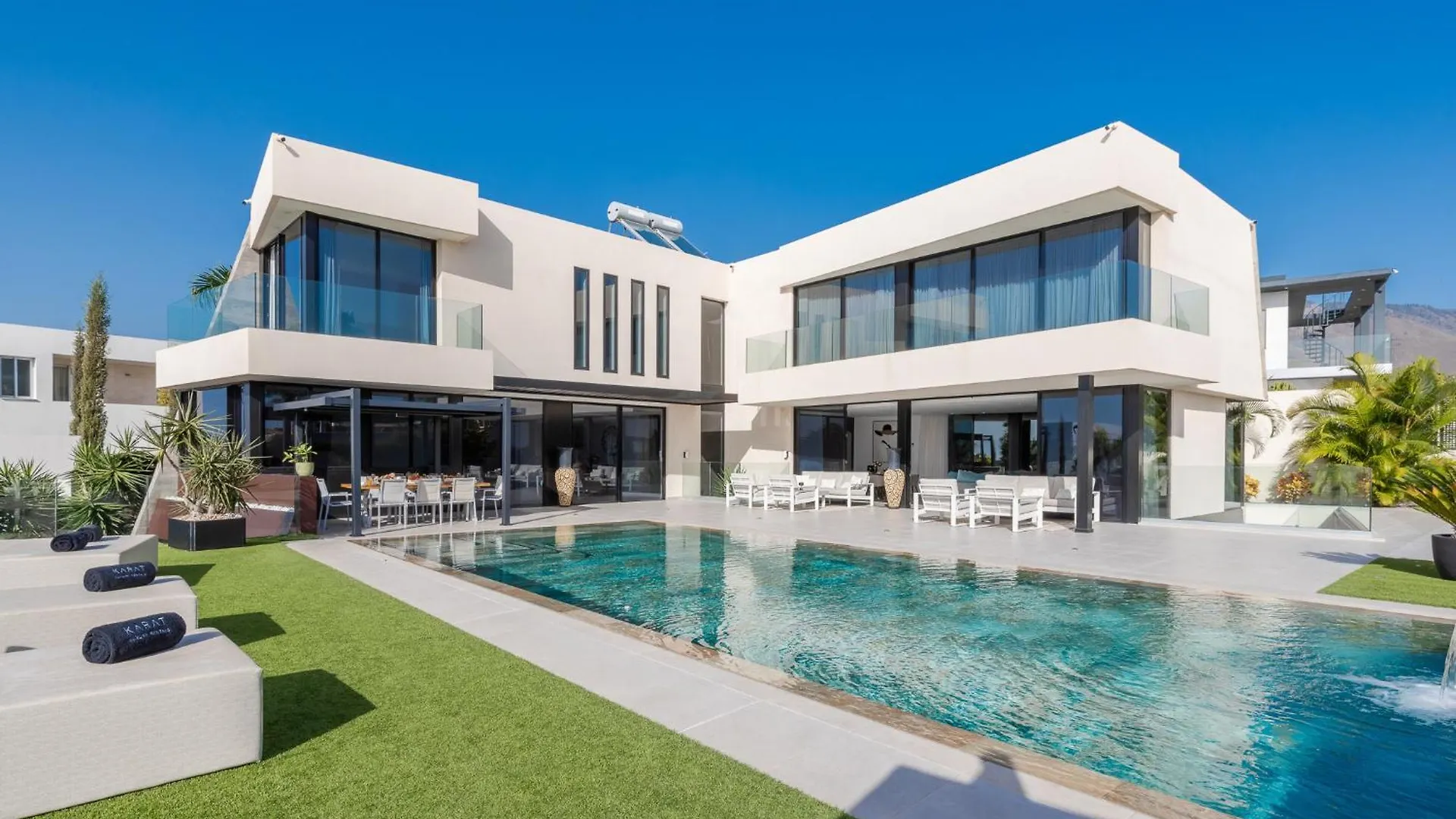 אדחה Karat Villa Serendibida